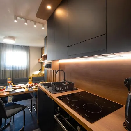 Jazine Lux E&t Апартаменты *