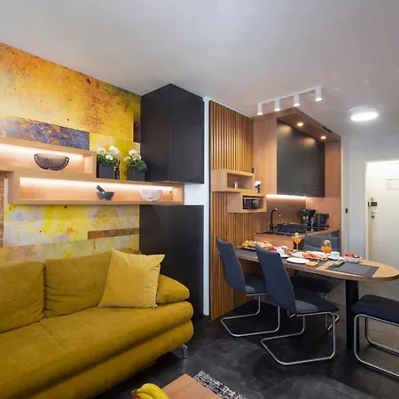 Apartment Jazine Lux E&t *